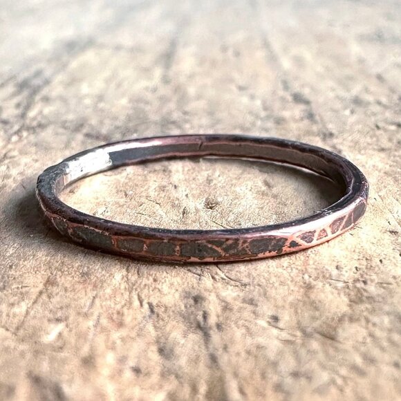 Raw Copper Hammered Ring Band Oxidized Stacking Ring UNSEALED UNCOATED - Size 8 - Picture 1 of 6